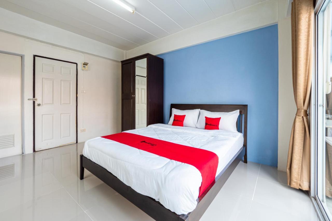 RedDoorz SI FAH at Bangsaen Hotel Ban Rong Khoei Exterior foto