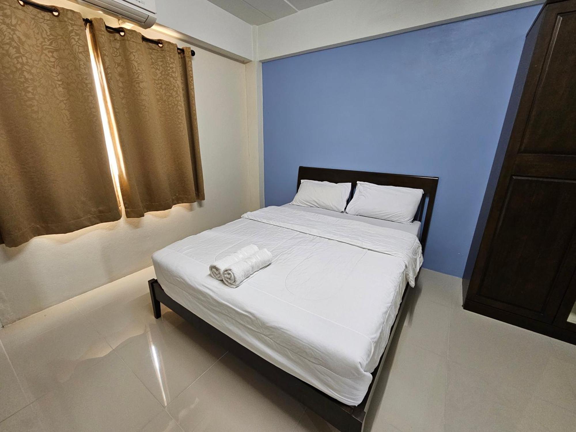 RedDoorz SI FAH at Bangsaen Hotel Ban Rong Khoei Exterior foto